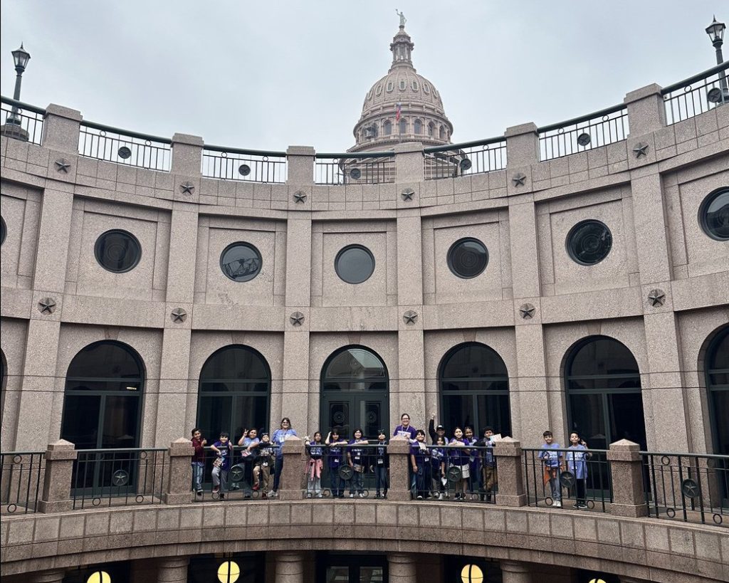 Carolyn Bukhair ES 4th Graders take Discover Texas Field Trip