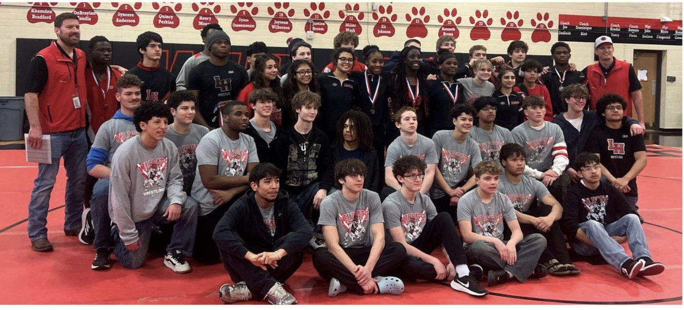 WRESTLING DISTRICT TOURNAMENT SUCCESS