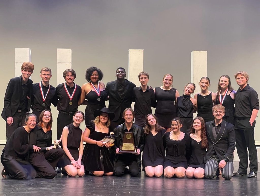 One Act Play Advances to Region PHS