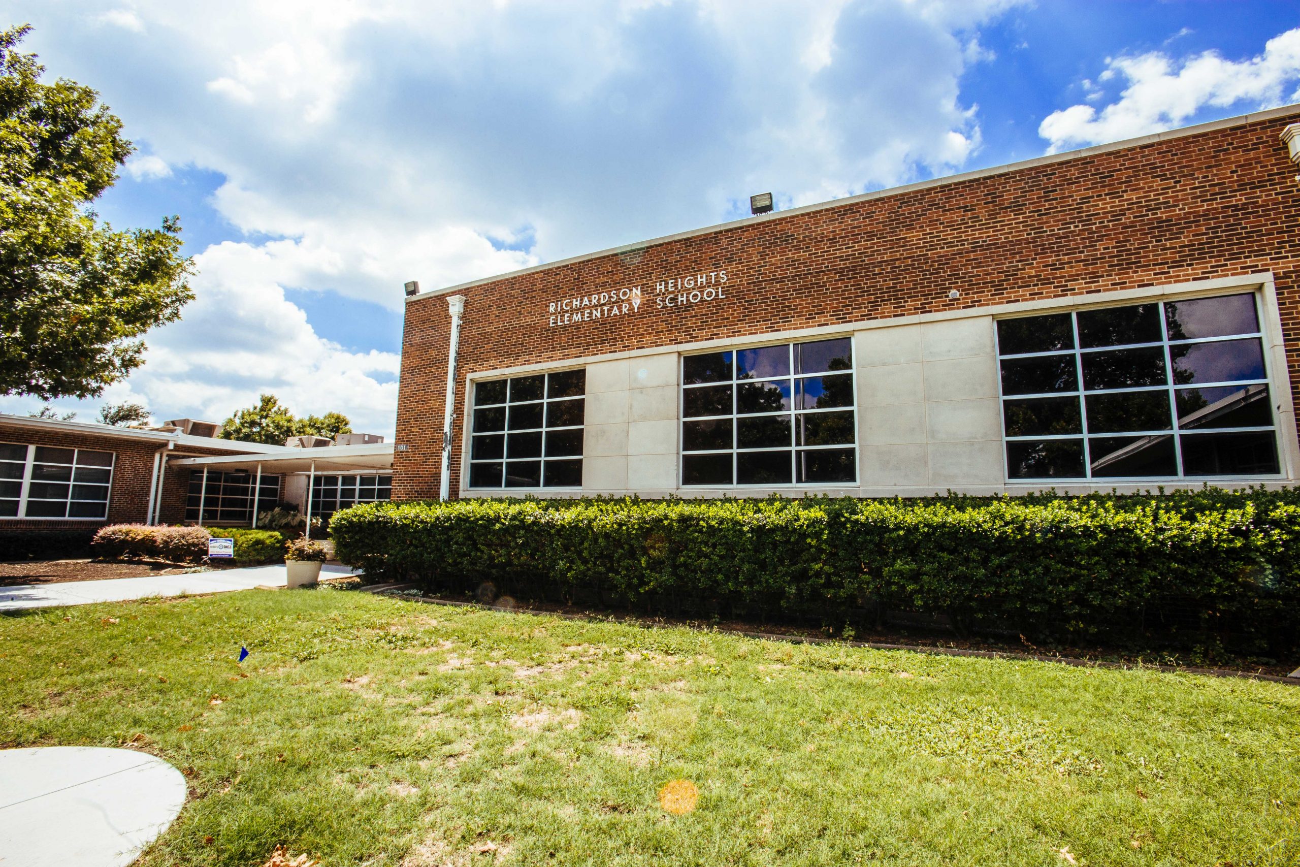 Richardson Heights Elementary Image