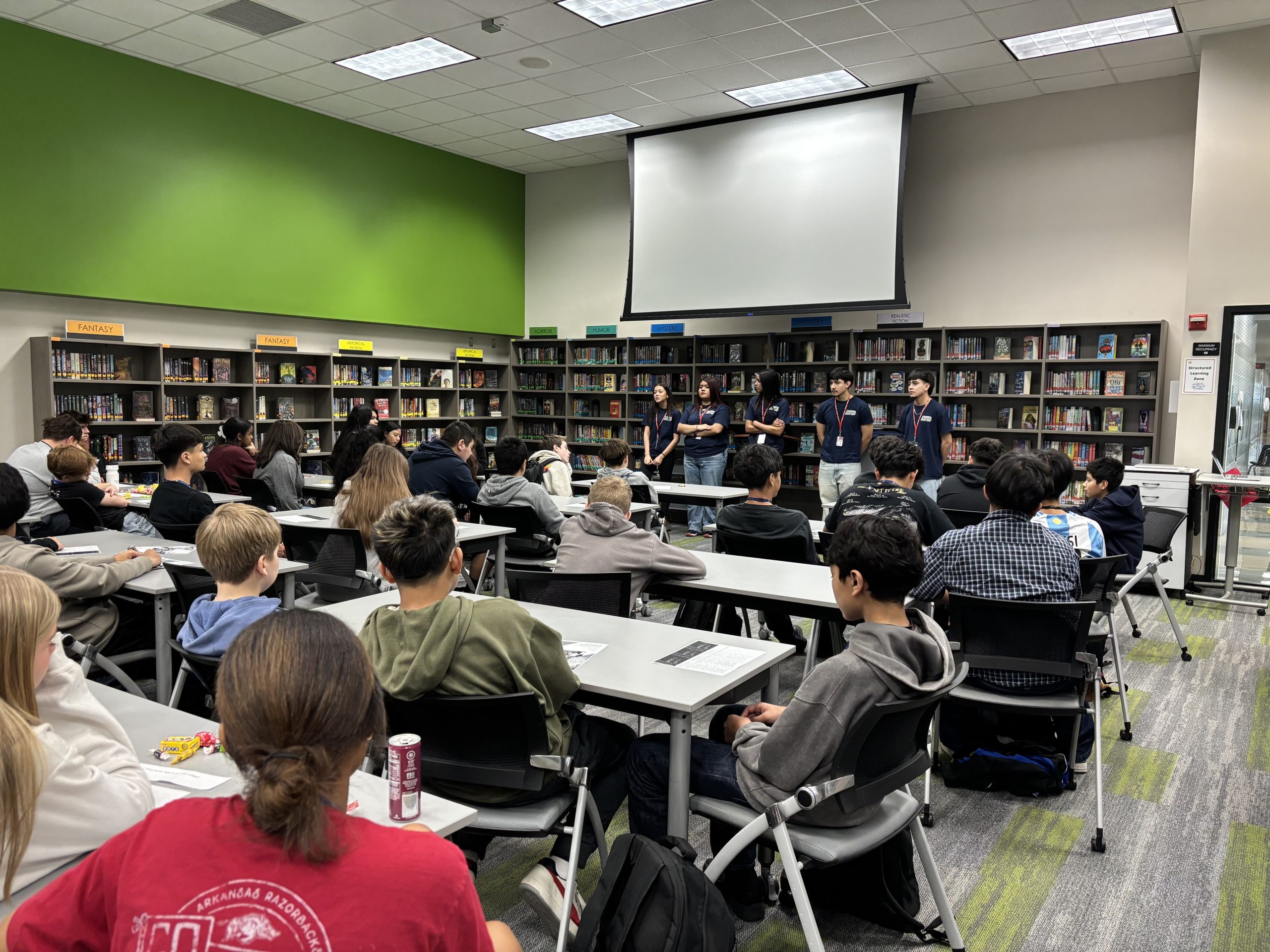 Pearce AVID Seniors Visit 8th Graders