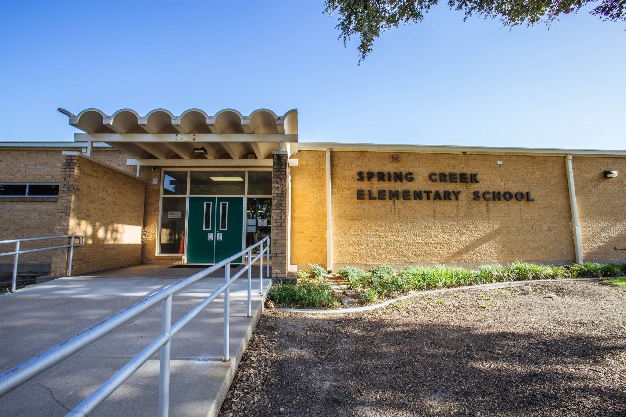 Spring Creek Elementary Home of the Eagles!